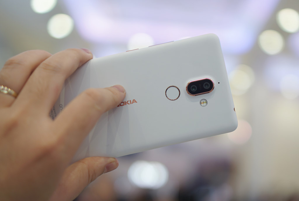 Nokia 6, 7 Plus về Việt Nam, giá 6 và 9 triệu đồng